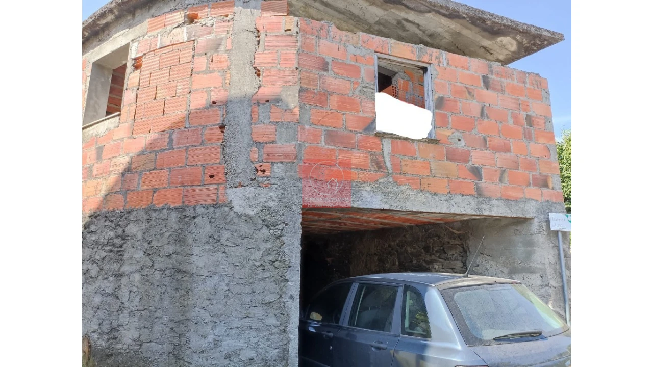 Moradia T1 para Venda em Moura Morta e Vinhós Foto 7