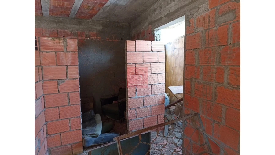 Moradia T1 para Venda em Moura Morta e Vinhós Foto 5