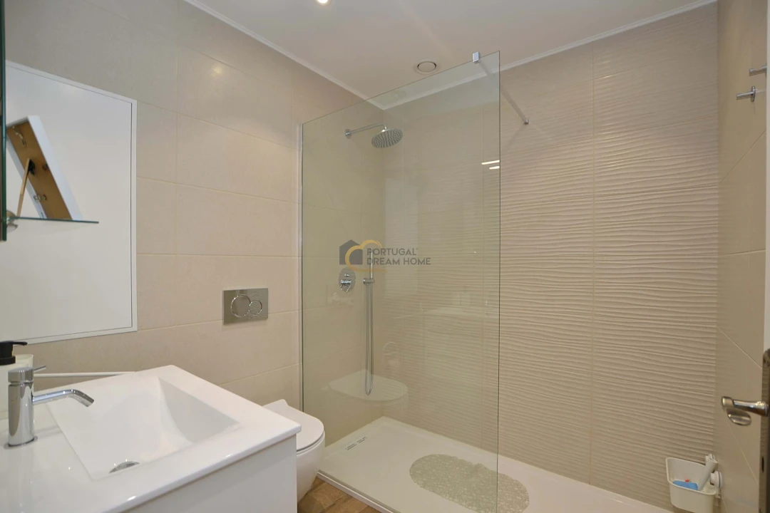 Apartamento T1 para Venda em Albufeira e Olhos de Água Foto 10