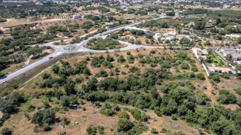 Terreno para Venda em Quarteira