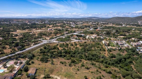 Terreno para Venda em Quarteira