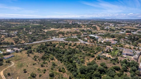 Terreno para Venda em Quarteira
