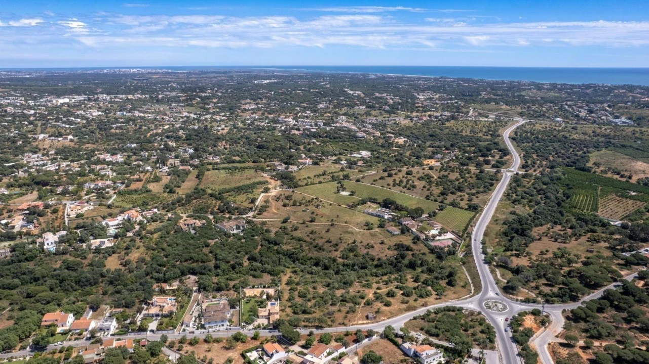 Terreno para Venda em Quarteira Foto 10