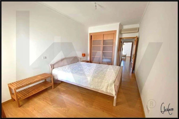 Apartamento T2 para Venda em Albufeira e Olhos de Água Foto 18