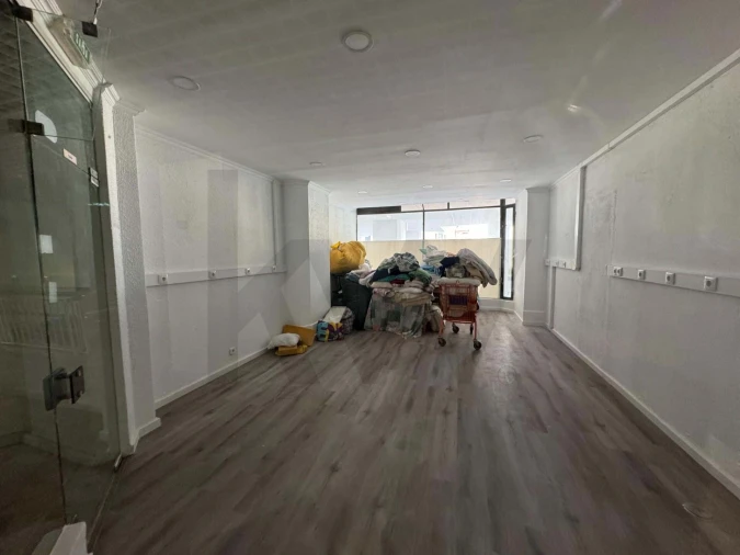 Negócio para Venda em Armação de Pera Foto 2