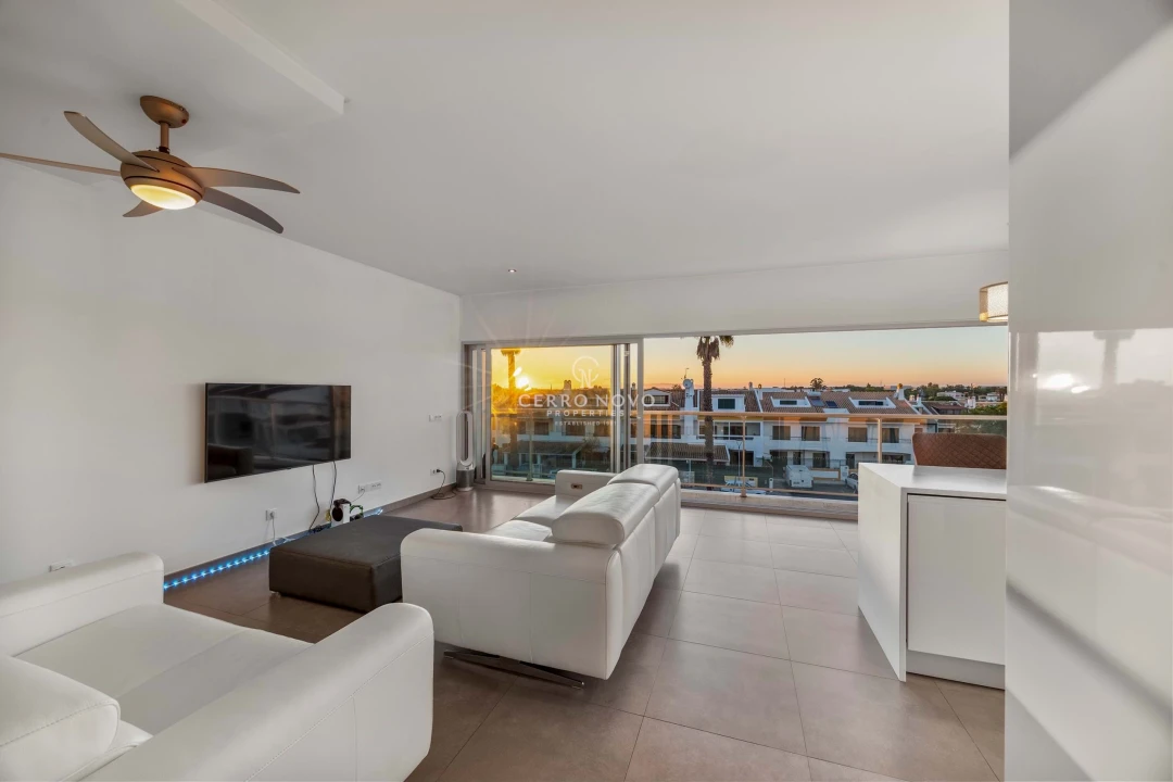 Apartamento T2 para Venda em Albufeira e Olhos de Água Foto 4