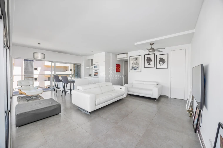Apartamento T2 para Venda em Albufeira e Olhos de Água Foto 14