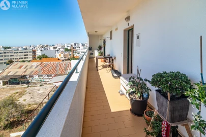 Apartamento T2 para Venda em Quelfes