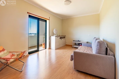 Apartamento T2 para Venda em Quelfes