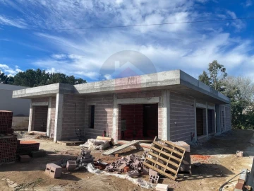 Moradia T3 para Venda em Nossa Senhora do Pópulo, Coto e São Gregório