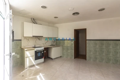 Loja para Arrendamento em Marinha Grande