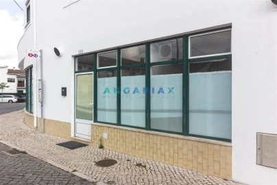 Loja para Arrendamento em Marinha Grande