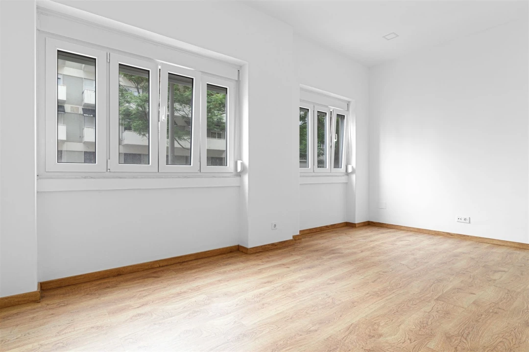 Apartamento T3 para Arrendamento em Campo de Ourique Foto 13
