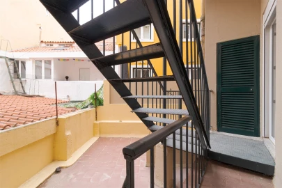 Apartamento T3 para Arrendamento em Campo de Ourique