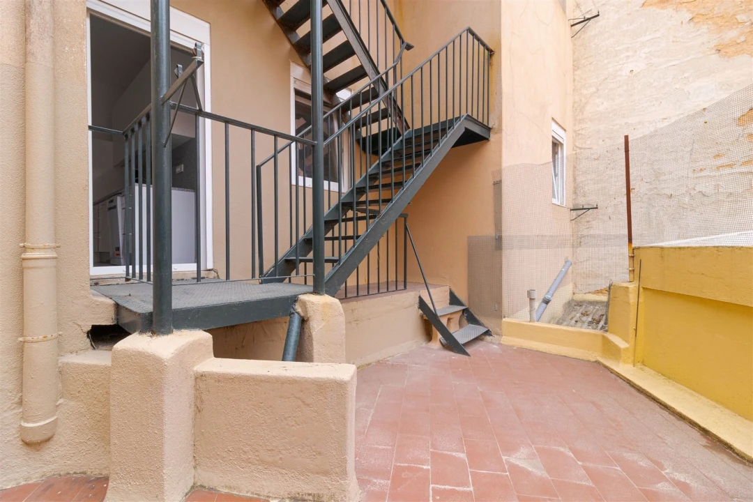 Apartamento T3 para Arrendamento em Campo de Ourique Foto 17