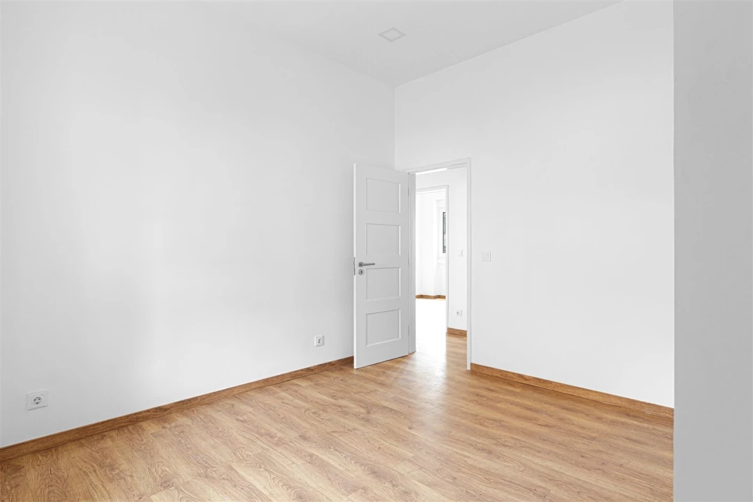 Apartamento T3 para Arrendamento em Campo de Ourique Foto 10