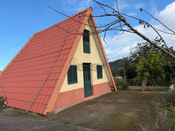 Moradia T3 para Venda em Santana