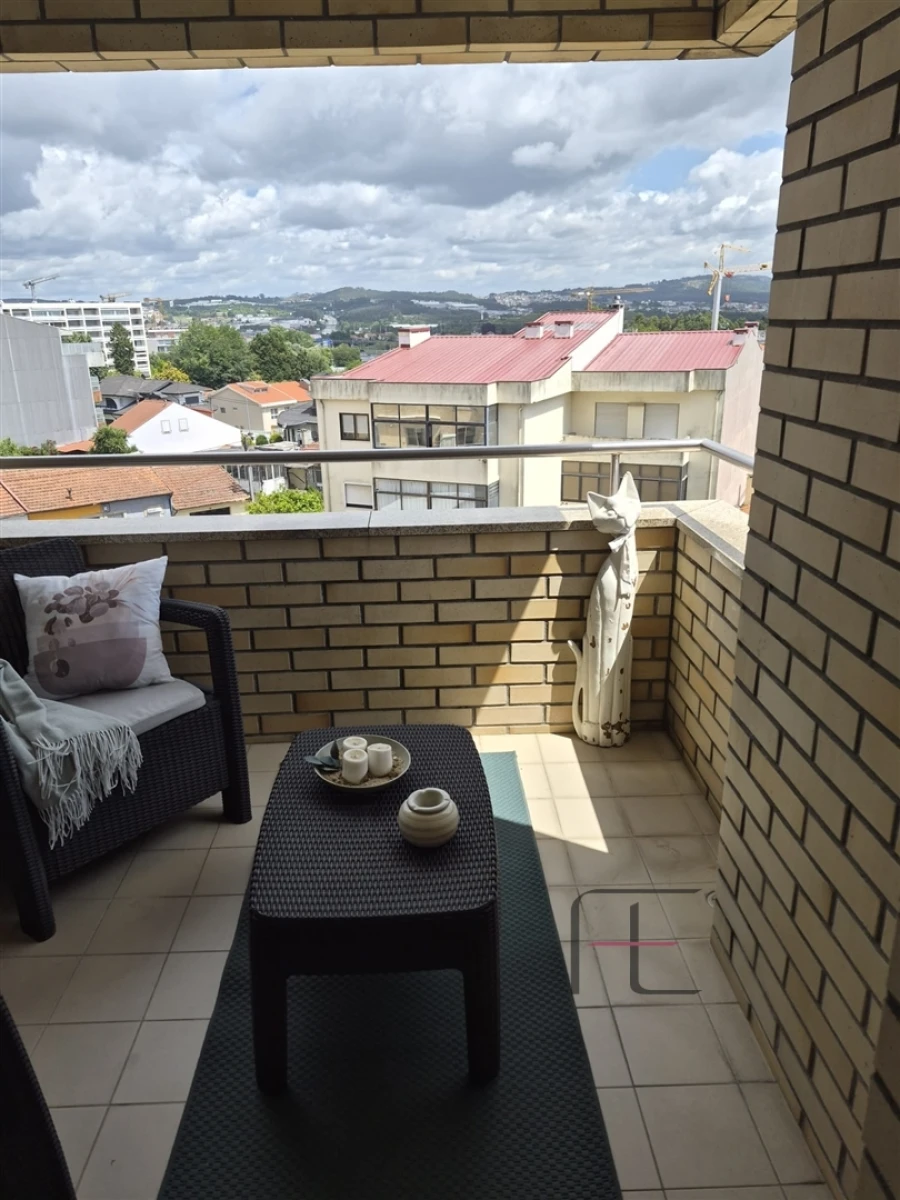 Apartamento T2 para Venda em Aguas Santas Foto 49