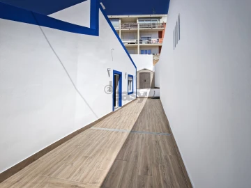 Moradia T2 para Venda em Carcavelos e Parede