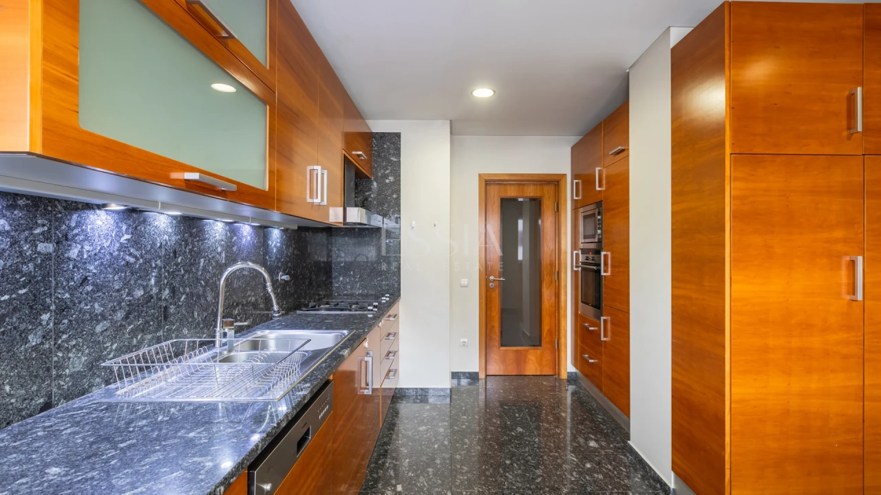 Apartamento T3 para Arrendamento em Paranhos Foto 14