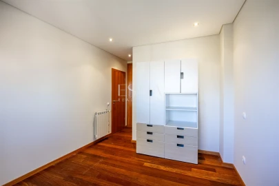 Apartamento T3 para Arrendamento em Paranhos