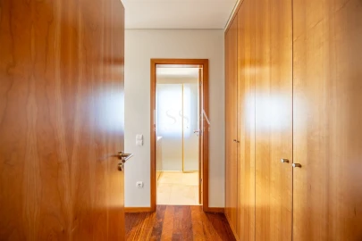 Apartamento T3 para Arrendamento em Paranhos
