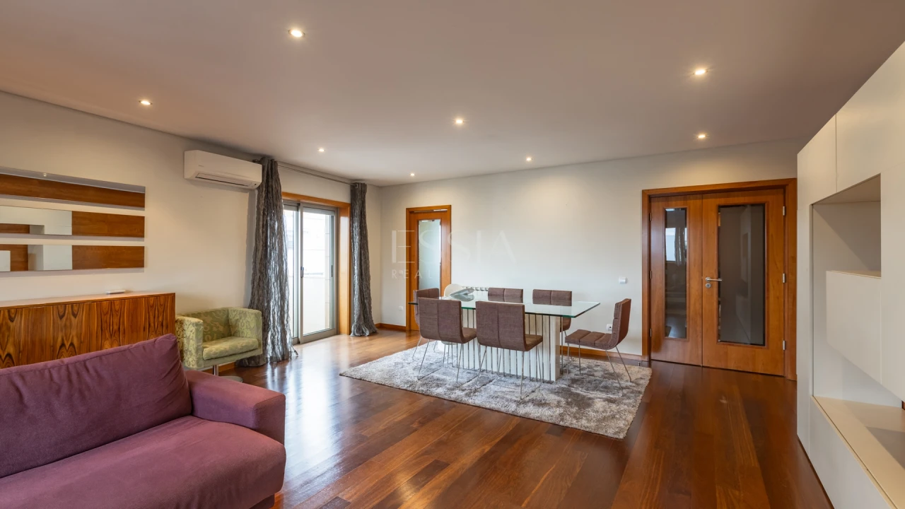 Apartamento T3 para Arrendamento em Paranhos Foto 7