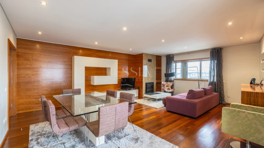 Apartamento T3 para Arrendamento em Paranhos Foto 4