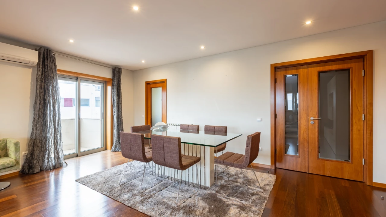 Apartamento T3 para Arrendamento em Paranhos Foto 2