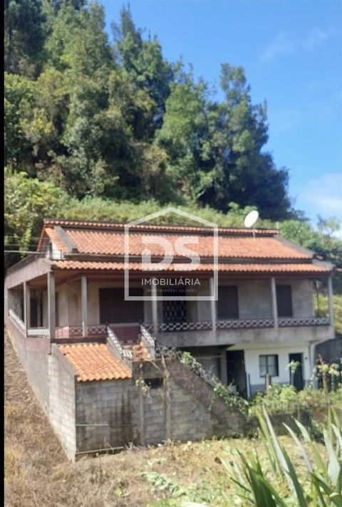 Moradia T1 para Venda em Ilha