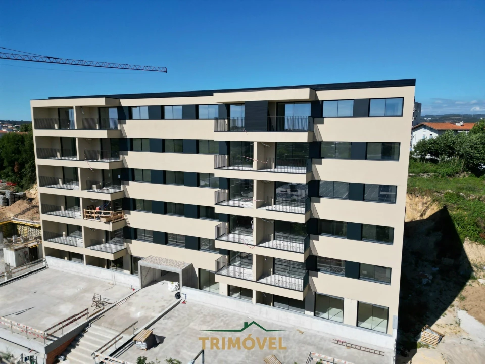 Apartamento T2 para Venda em São João da Madeira Foto 22