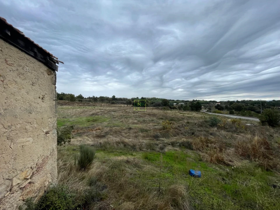 Quinta T0 para Venda em Teixoso e Sarzedo Foto 10