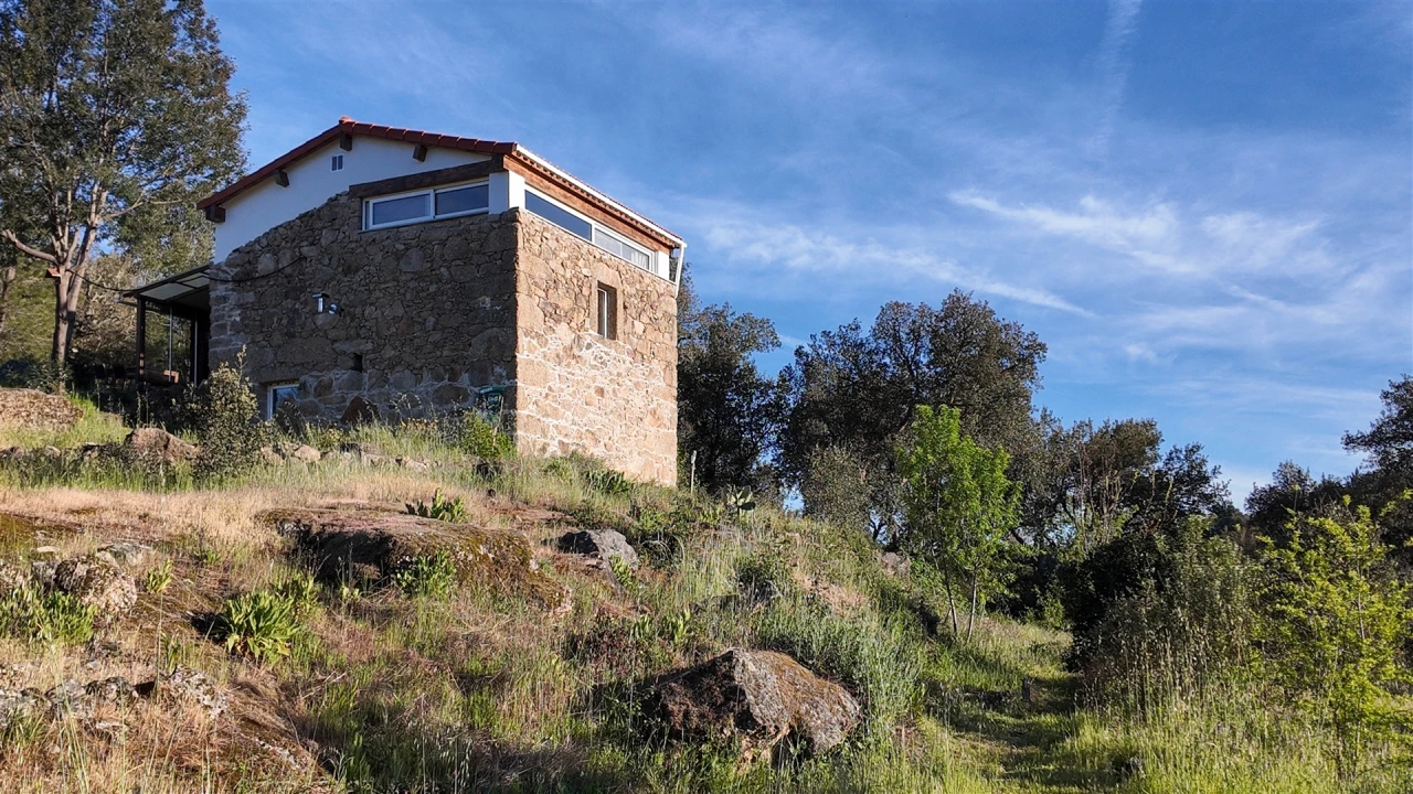 Quinta T1 para Venda em Póvoa de Rio de Moinhos e Cafede Foto 1