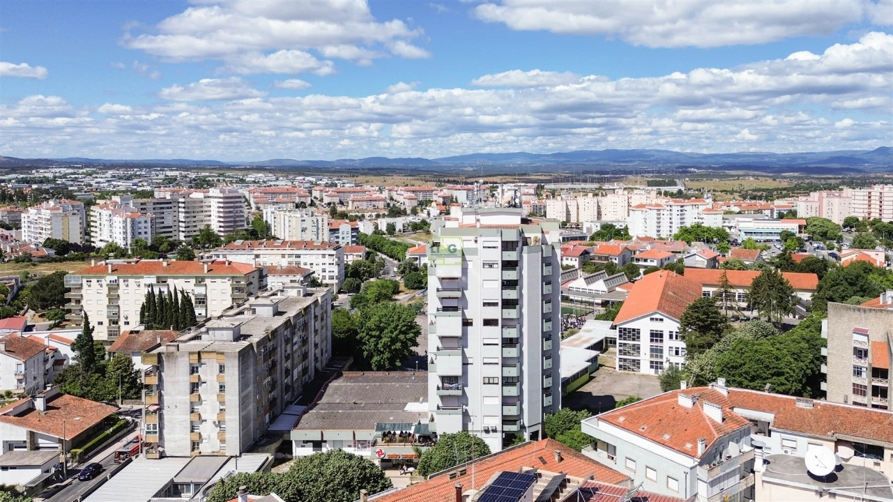 Apartamento T2 para Arrendamento em Castelo Branco Foto 30