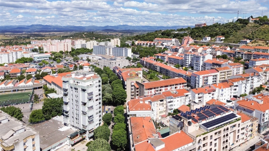 Apartamento T2 para Arrendamento em Castelo Branco Foto 32
