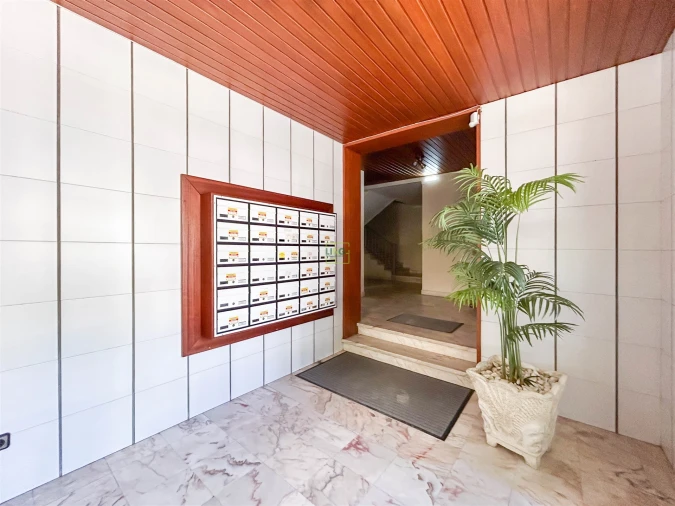 Apartamento T2 para Arrendamento em Castelo Branco Foto 29