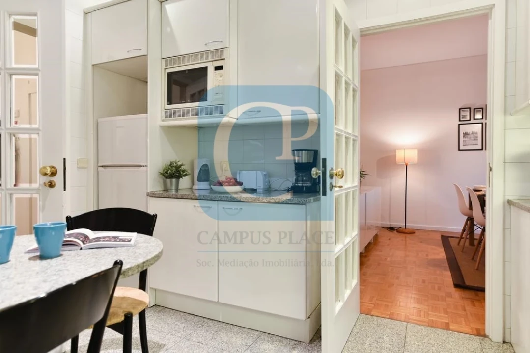 Apartamento T4 para Arrendamento em Ramalde Foto 7