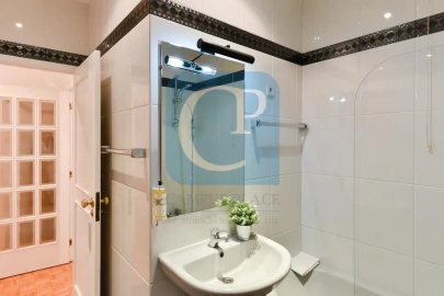 Apartamento T4 para Arrendamento em Ramalde