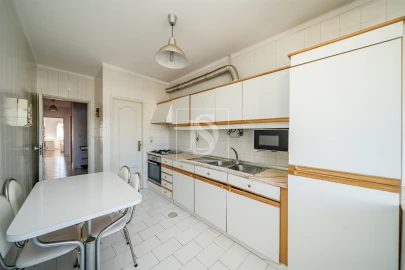 Apartamento T3 para Venda em São Vicente (Braga)