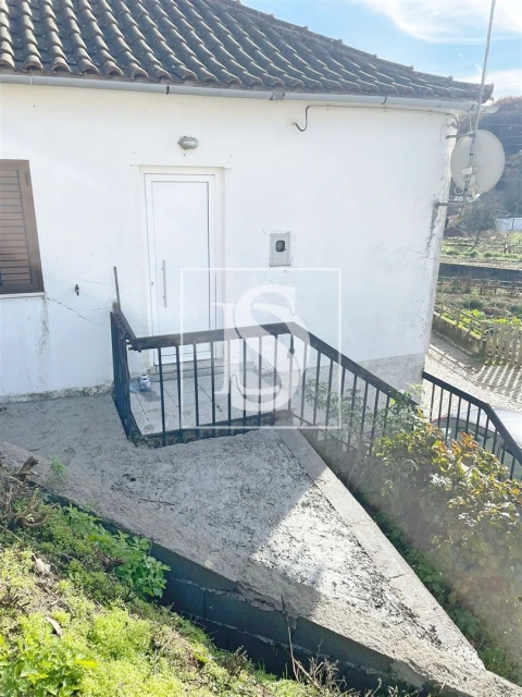Moradia T4 para Venda em Paramio