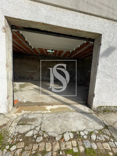 Moradia T4 para Venda em Paramio