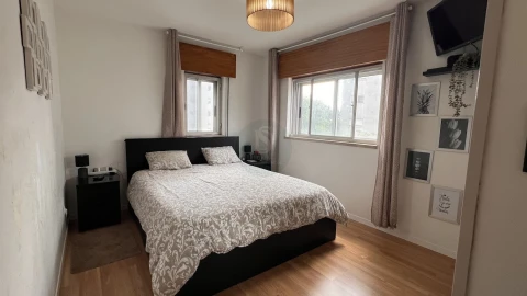 Apartamento T2 para Venda em Vilar de Andorinho
