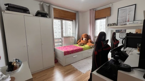 Apartamento T2 para Venda em Vilar de Andorinho