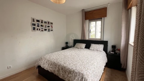 Apartamento T2 para Venda em Vilar de Andorinho