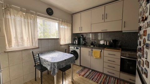 Apartamento T2 para Venda em Vilar de Andorinho