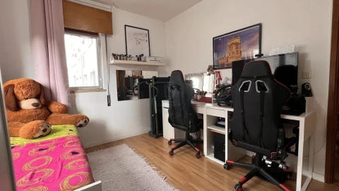 Apartamento T2 para Venda em Vilar de Andorinho