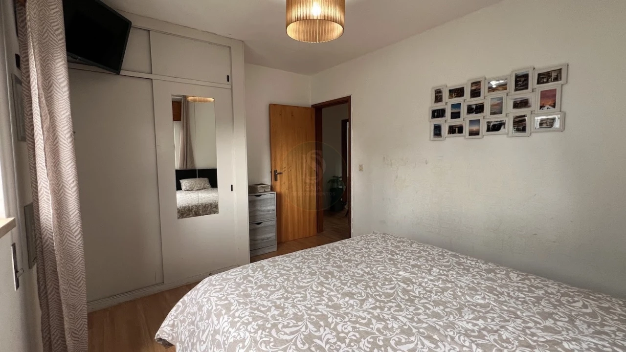 Apartamento T2 para Venda em Vilar de Andorinho Foto 12