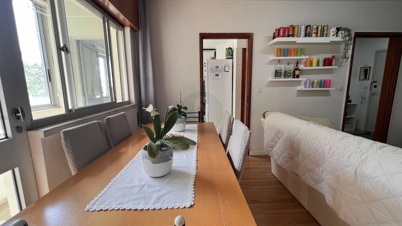 Apartamento T2 para Venda em Vilar de Andorinho Foto 15