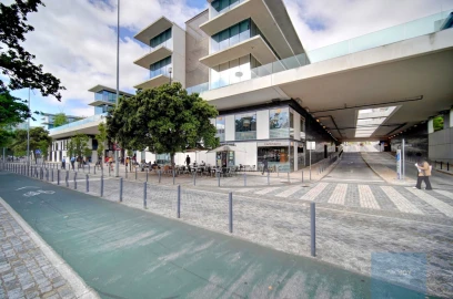 Loja para Cedência de Quotas em Parque das Nações
