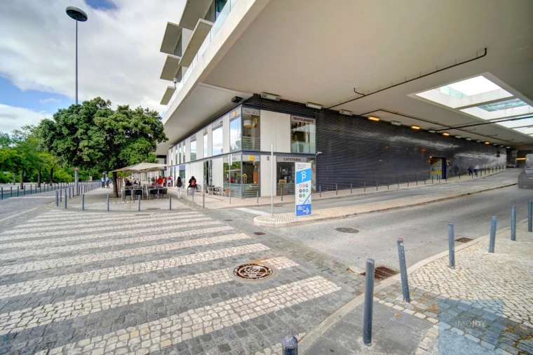 Loja para Cedência de Quotas em Parque das Nações Foto 29